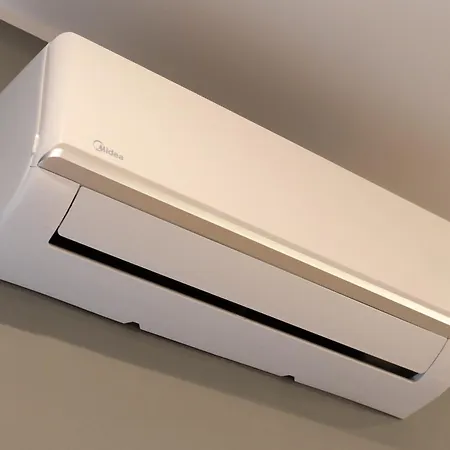 Corso Italia Con Balcone Nel Cuore Di Lejlighed *