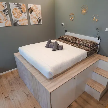 Corso Italia Con Balcone Nel Cuore Di Apartment *