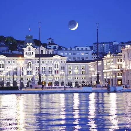 Corso Italia 7 -piazza Unita, Mare & Balcone Lägenhet Trieste